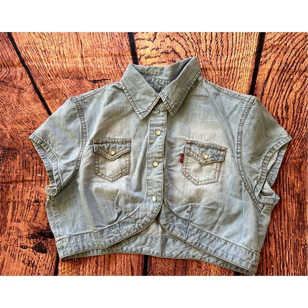 Levi’s Denim Short Sleeve Top